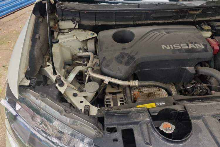 Used Nissan X-Trail 2017 2.5L CVT Leading Edition 4WD Engine Bay Right
