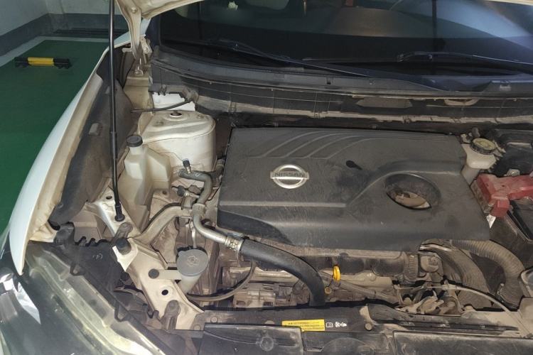 Used Nissan X-Trail 2017 2.0L CVT Comfort Edition 2WD Engine Bay Right