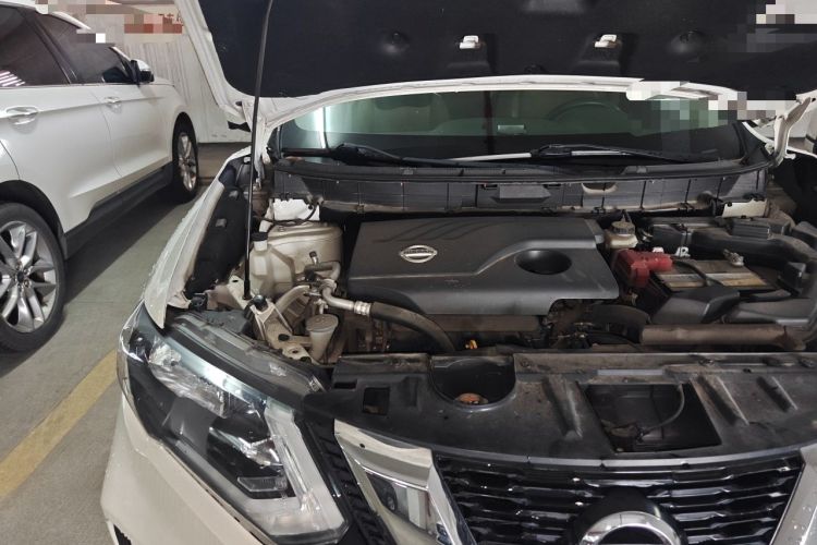 Used Nissan X-Trail 2017 2.0L CVT Comfort Edition 2WD Engine Bay Right