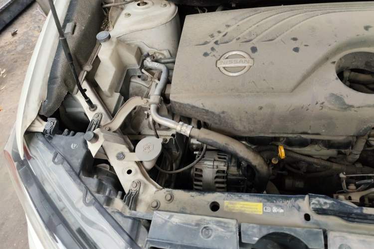 Used Nissan X-Trail 2017 2.0L CVT Comfort Edition 2WD Engine Bay Right