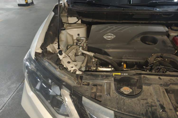 Used Nissan X-Trail 2017 2.0L CVT Comfort Edition 2WD Engine Bay Right
