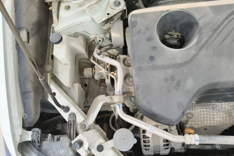 Used Nissan X-Trail 2017 2.5L CVT Leading Edition 4WD Engine Bay Right