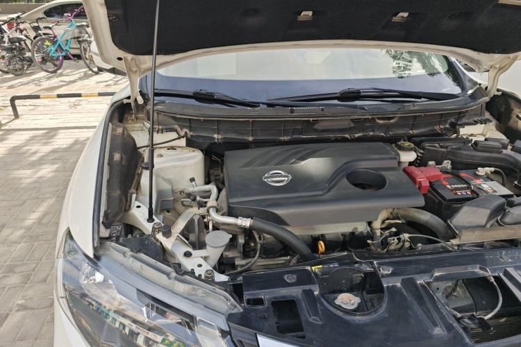Used Nissan X-Trail 2017 2.0L CVT Comfort Edition 2WD Engine Bay Right