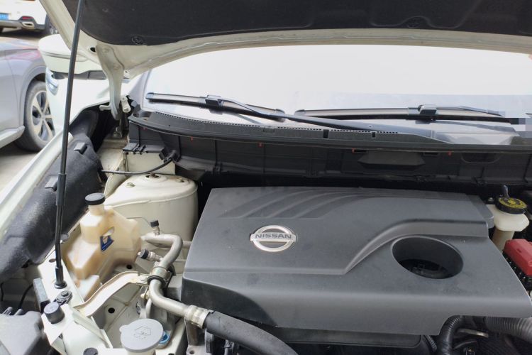 Used Nissan X-Trail 2017 2.0L CVT Comfort Edition 2WD Engine Bay Right
