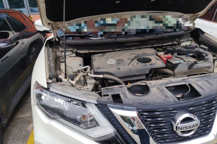 Used Nissan X-Trail 2017 2.0L CVT Comfort Edition 2WD Engine Bay Right