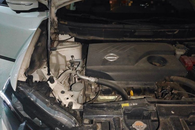 Used Nissan X-Trail 2017 2.0L CVT Comfort Edition 2WD Engine Bay Right