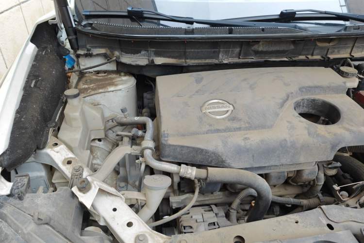 Used Nissan X-Trail 2017 2.0L CVT Comfort Edition 2WD Engine Bay Right