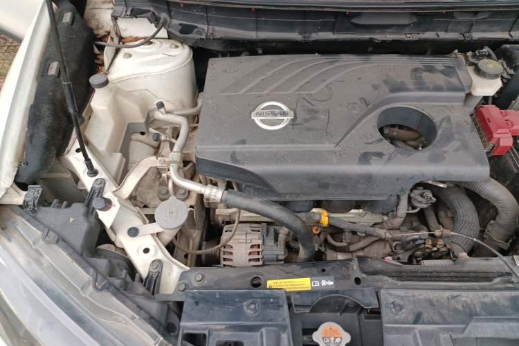 Used Nissan X-Trail 2017 2.0L CVT Comfort Edition 2WD Engine Bay Right