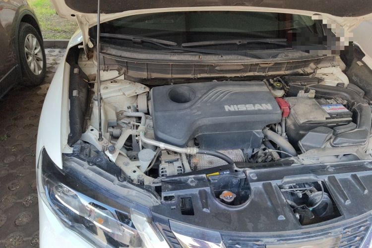 Used Nissan X-Trail 2017 2.5L CVT Ultimate Edition 4WD Engine Bay Right