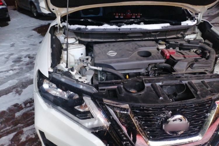 Used Nissan X-Trail 2017 2.0L CVT Comfort Edition 2WD Engine Bay Right