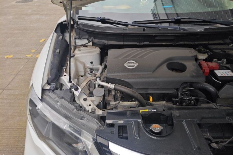 Used Nissan X-Trail 2017 2.0L CVT Comfort Edition 2WD Engine Bay Right