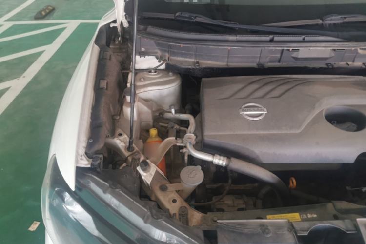 Used Nissan X-Trail 2017 2.0L CVT Comfort Edition 2WD Engine Bay Right