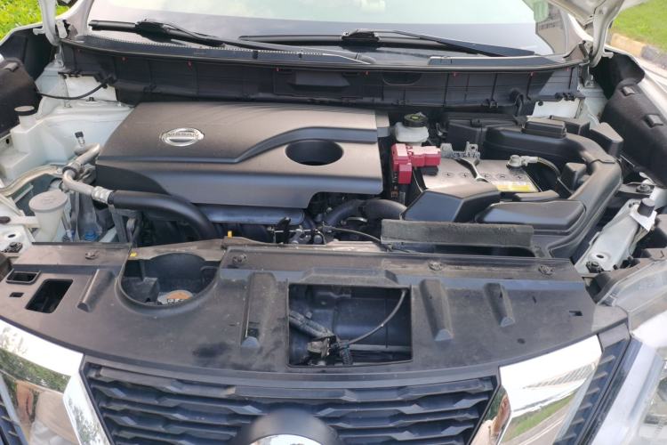 Used Nissan X-Trail 2017 2.0L CVT Comfort Edition 2WD Engine Bay