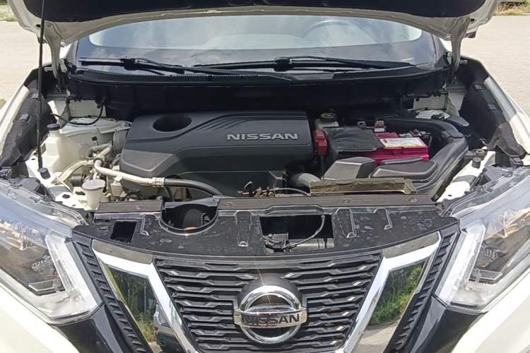 Used Nissan X-Trail 2017 2.5L CVT Luxury Edition 4WD Engine Bay