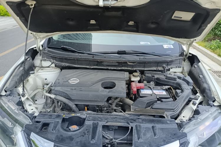 Used Nissan X-Trail 2017 2.0L CVT Comfort Edition 2WD Engine Bay