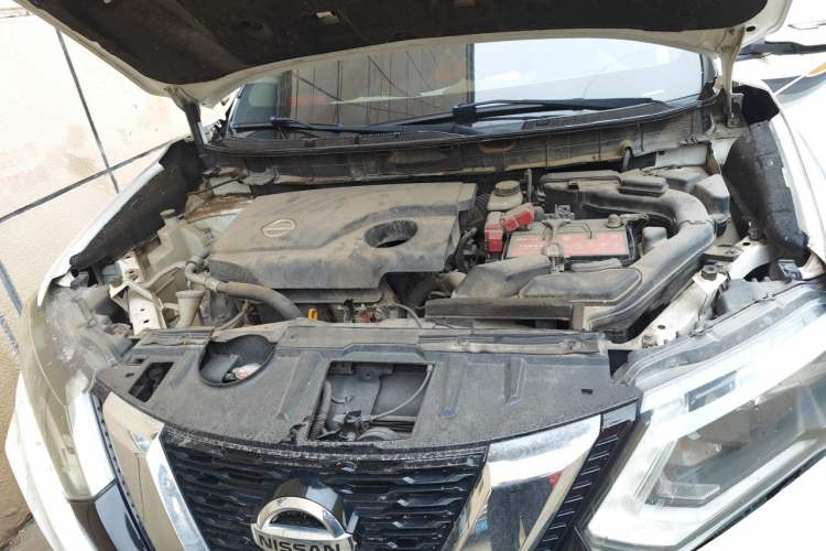 Used Nissan X-Trail 2017 2.0L CVT Comfort Edition 2WD Engine Bay