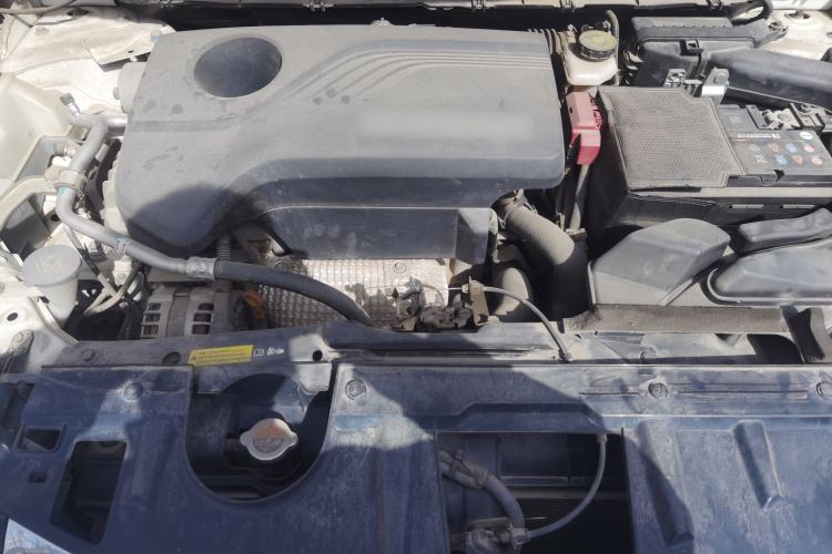 Used Nissan X-Trail 2017 2.5L CVT Leading Edition 4WD Engine Bay