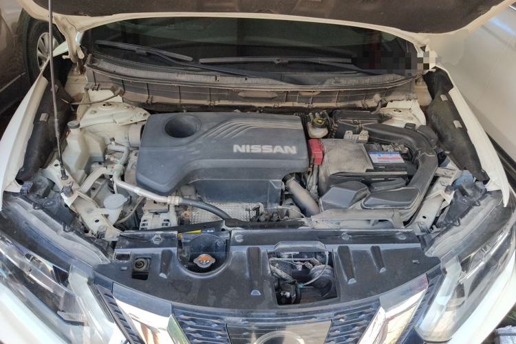 Used Nissan X-Trail 2017 2.5L CVT Ultimate Edition 4WD Engine Bay