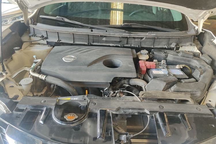 Used Nissan X-Trail 2017 2.0L CVT Comfort Edition 2WD Engine Bay