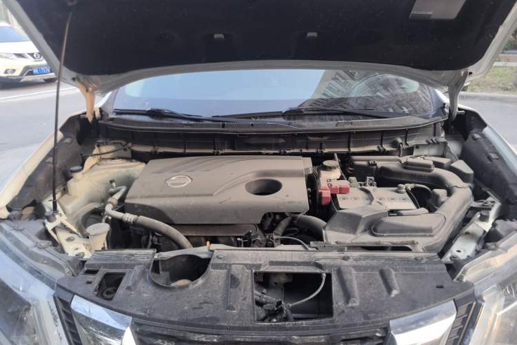 Used Nissan X-Trail 2017 2.0L CVT Comfort Edition 2WD Engine Bay