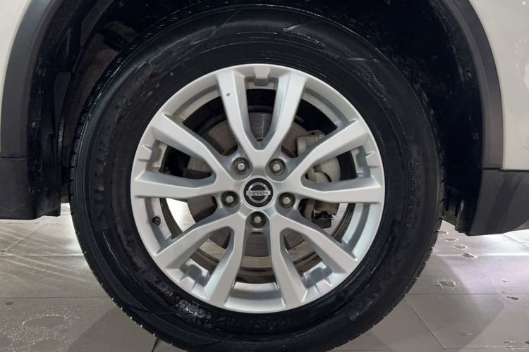 Used Nissan X-Trail 2017 2.0L CVT Comfort Edition 2WD Exterior 1