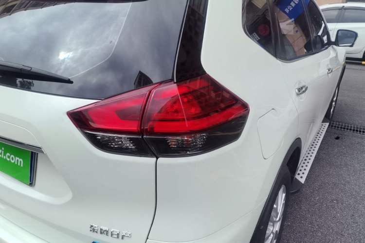 Used Nissan X-Trail 2017 2.0L CVT Comfort Edition 2WD Exterior 1