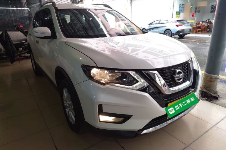 Used Nissan X-Trail 2017 2.0L CVT Fashion Edition 2WD Exterior 1