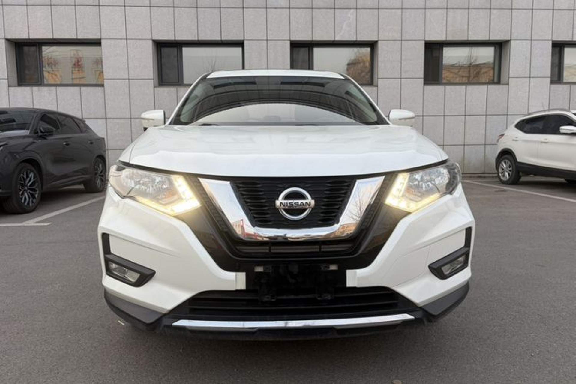 Used Nissan X-Trail 2017 2.0L CVT Comfort Edition 2WD Exterior 1