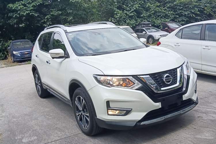 Used Nissan X-Trail 2017 2.5L CVT Luxury Edition 4WD Exterior 1