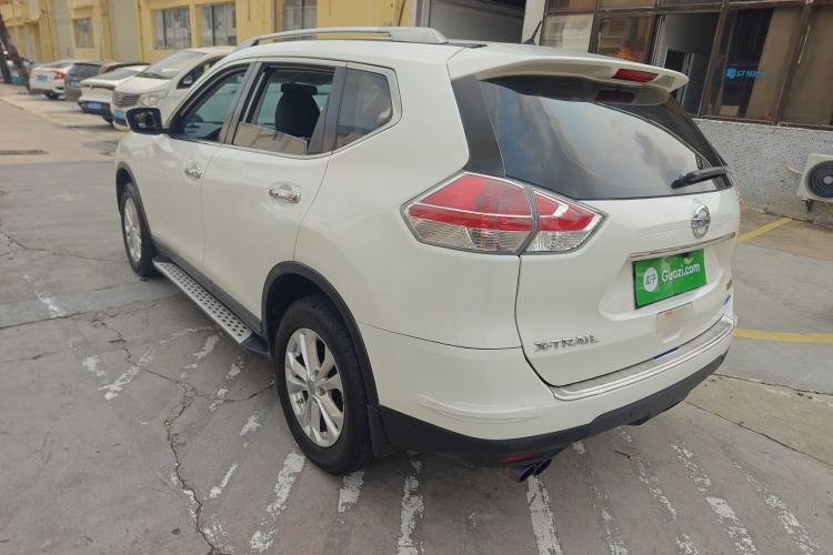 Used Nissan X-Trail 2017 2.0L Manual Classic Edition 2WD Exterior 2