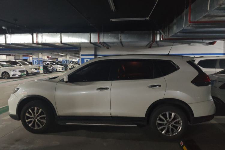 Used Nissan X-Trail 2017 2.0L CVT Comfort Edition 2WD Exterior 2