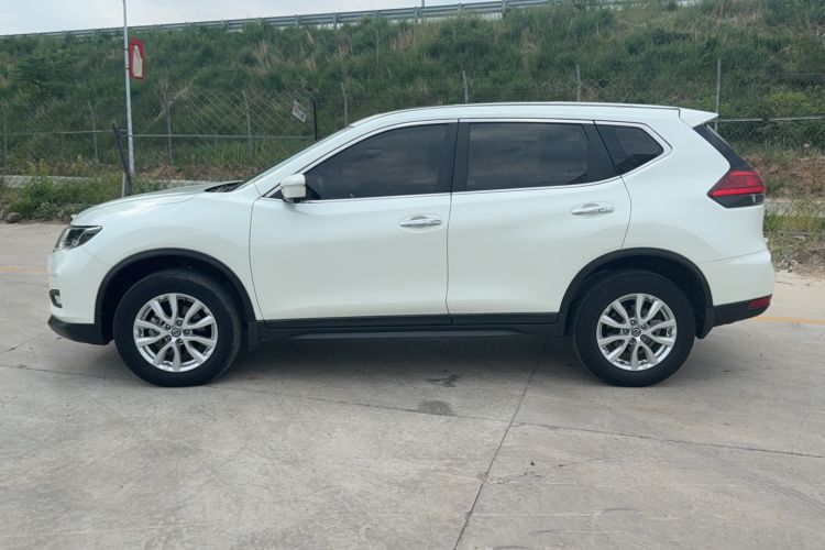 Used Nissan X-Trail 2017 2.0L CVT Comfort Edition 2WD Exterior 2