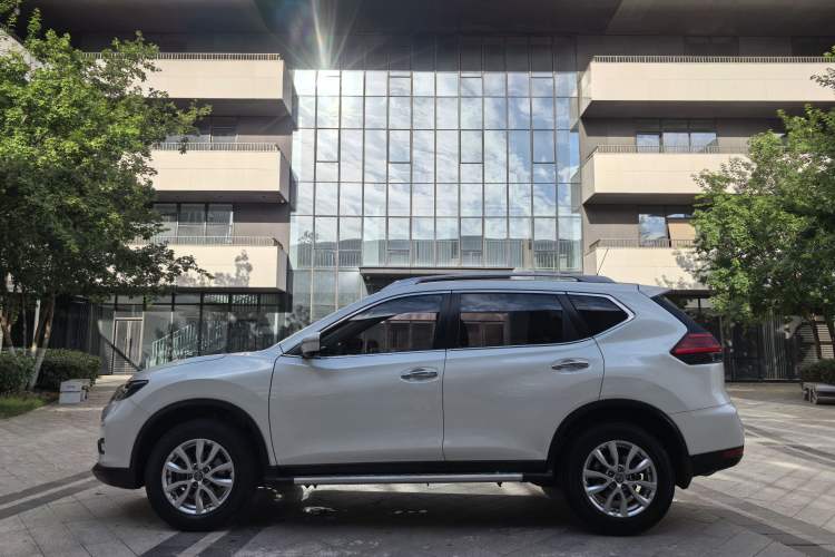 Used Nissan X-Trail 2017 2.0L CVT Comfort Edition 2WD Exterior 3