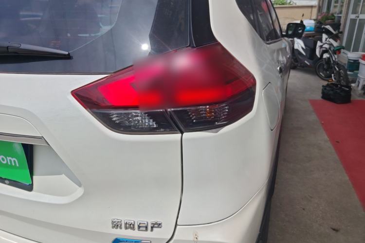 Used Nissan X-Trail 2017 2.0L CVT Comfort Edition 2WD Exterior 3