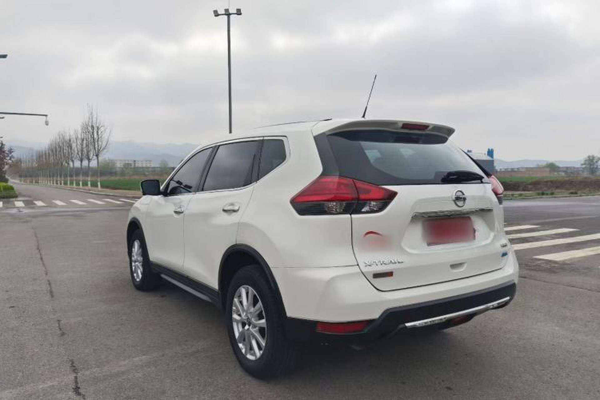 Used Nissan X-Trail 2017 2.0L CVT Comfort Edition 2WD Exterior 3