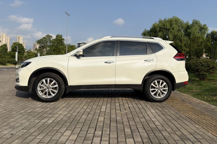 Used Nissan X-Trail 2017 2.0L CVT Comfort Edition 2WD Exterior 3