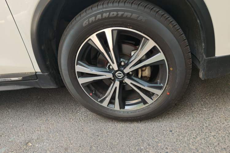 Used Nissan X-Trail 2017 2.5L CVT Luxury Edition 4WD Exterior 4