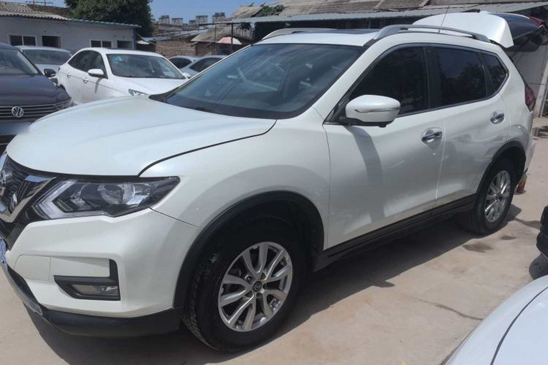 Used Nissan X-Trail 2017 2.0L CVT Comfort Edition 2WD Exterior 4