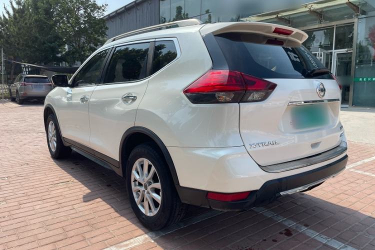 Used Nissan X-Trail 2017 2.0L CVT Comfort Edition 2WD Exterior 4