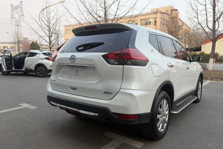 Used Nissan X-Trail 2017 2.0L CVT Comfort Edition 2WD Exterior 4