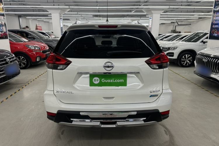 Used Nissan X-Trail 2017 2.5L CVT Luxury Edition 4WD Exterior 4