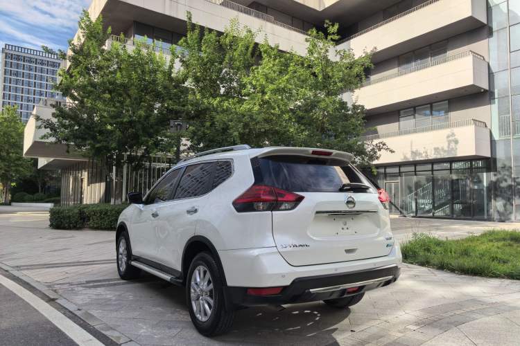 Used Nissan X-Trail 2017 2.0L CVT Comfort Edition 2WD Exterior 5