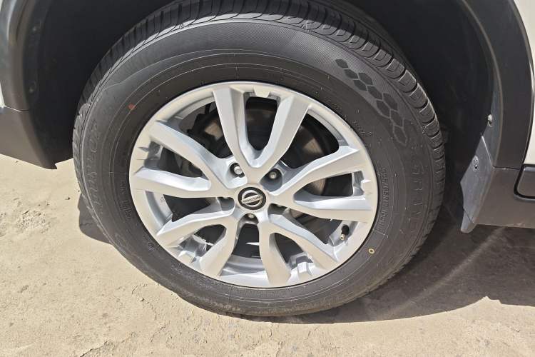 Used Nissan X-Trail 2017 2.0L CVT Comfort Edition 2WD Exterior 5