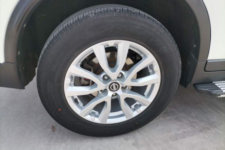 Used Nissan X-Trail 2017 2.0L CVT Comfort Edition 2WD Exterior 5