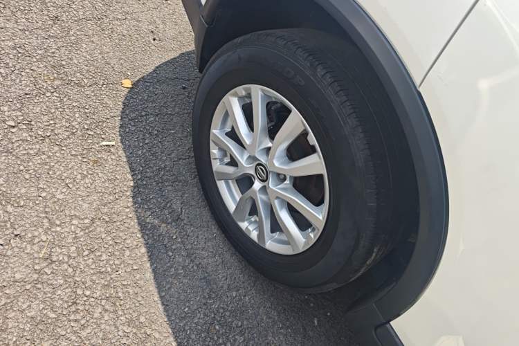 Used Nissan X-Trail 2017 2.0L CVT Comfort Edition 2WD Exterior 5