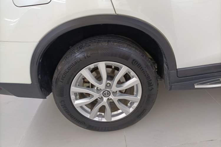 Used Nissan X-Trail 2017 2.0L CVT Comfort Edition 2WD Exterior 8