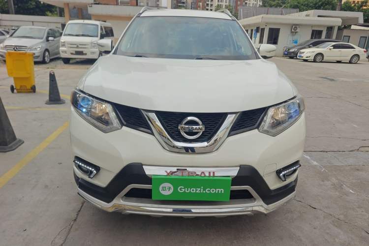 Used Nissan X-Trail 2017 2.0L Manual Classic Edition 2WD Front