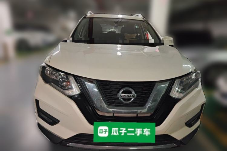 Used Nissan X-Trail 2017 2.5L CVT Leading Edition 4WD Front