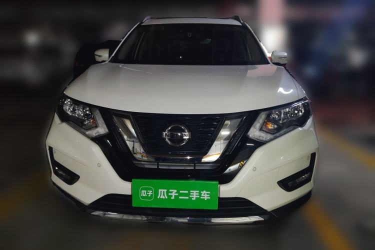 Used Nissan X-Trail 2017 2.5L CVT Luxury Edition 4WD Front