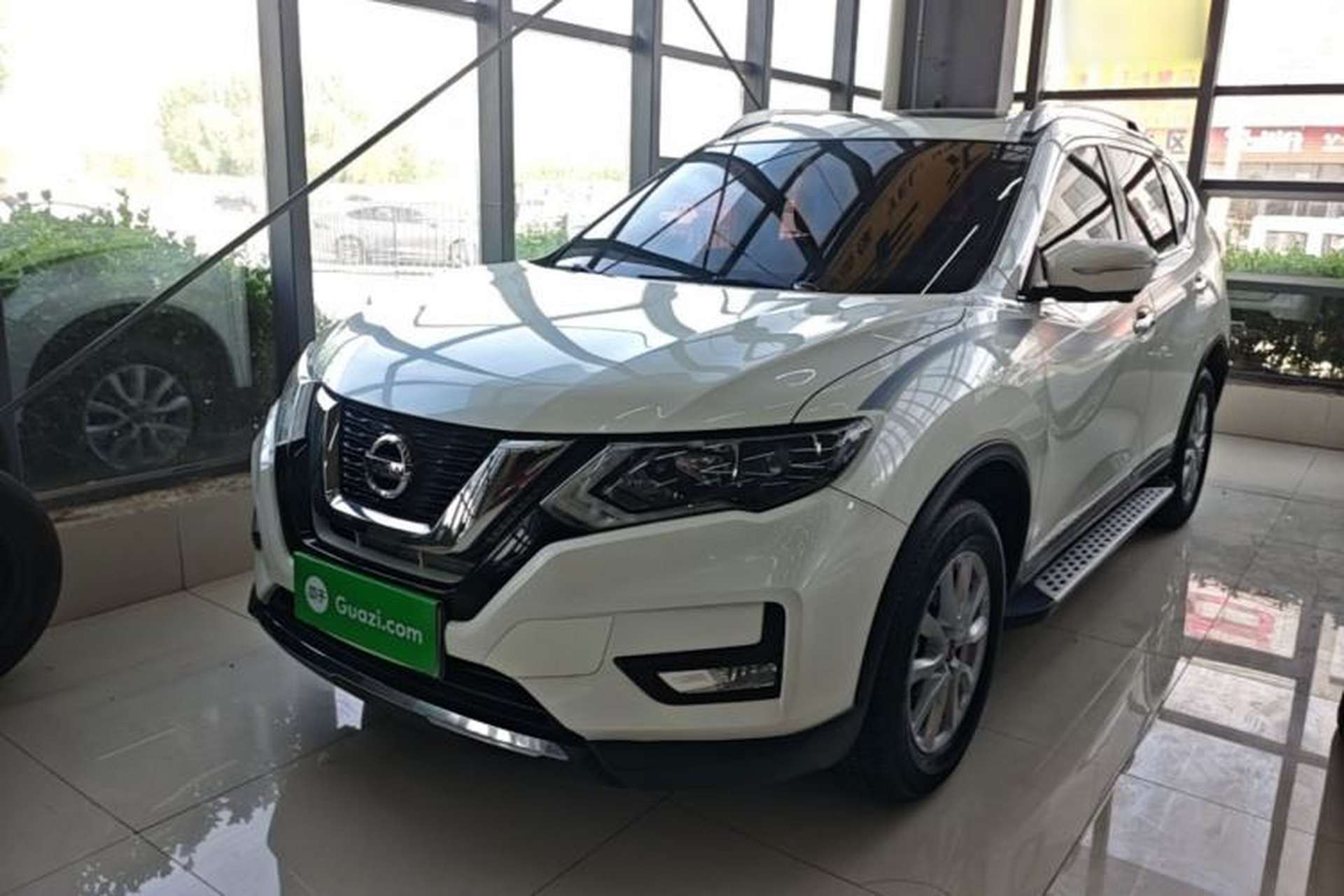 Used Nissan X-Trail 2017 2.0L CVT Comfort Edition 2WD Front Left 45 Deg